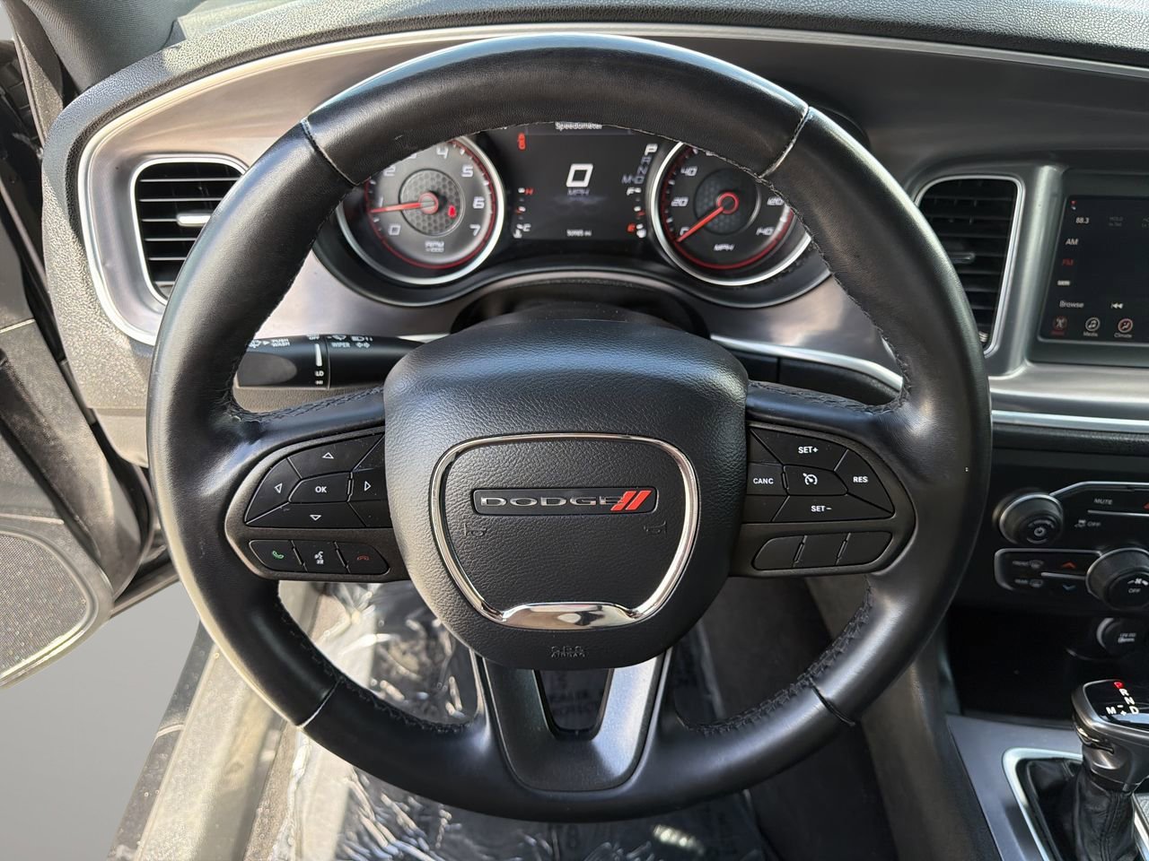 Used 2020 Dodge Charger SXT RWD image 27