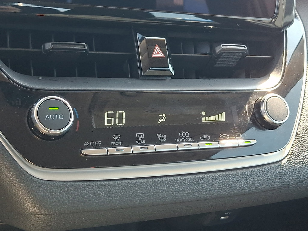 Certified 2025 Toyota Corolla LE FWD image 16
