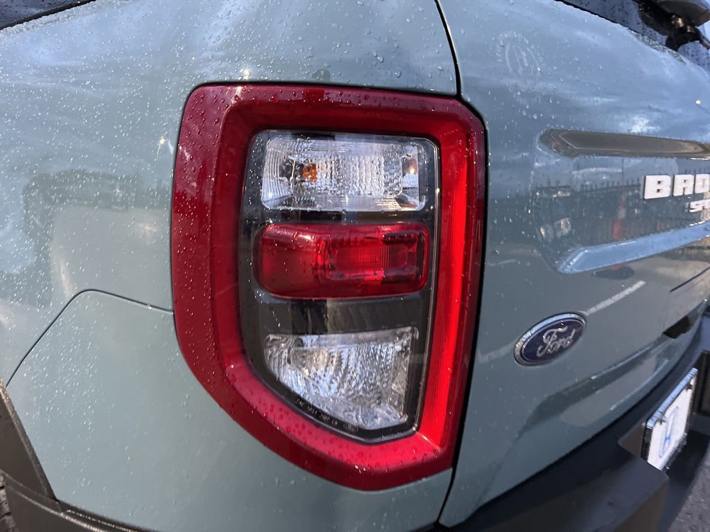 Used 2021 Ford Bronco Sport Outer Banks w/ Outer Banks Package image 7