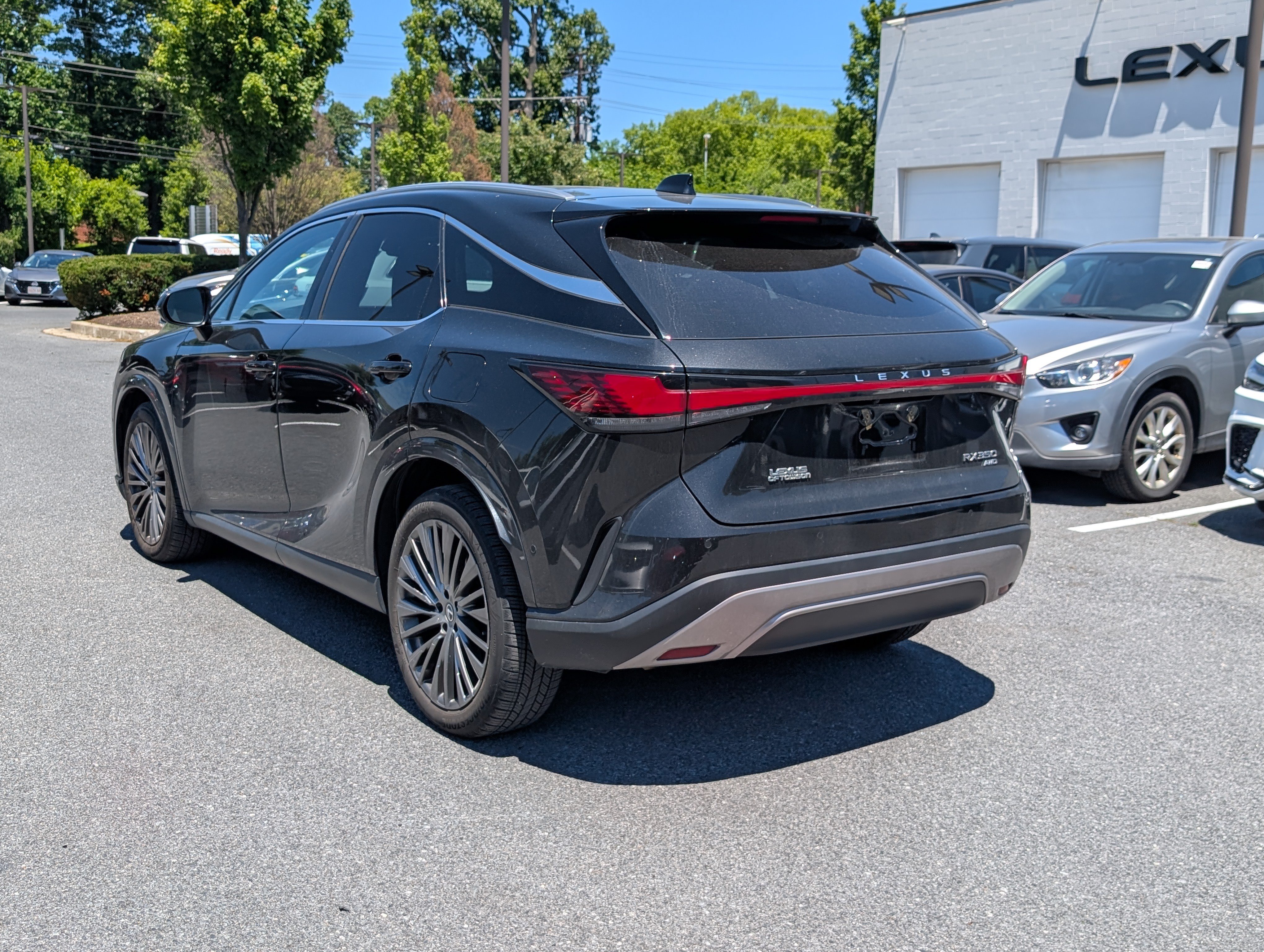 Used 2024 Lexus RX 350 AWD w/ Convenience Package image 5