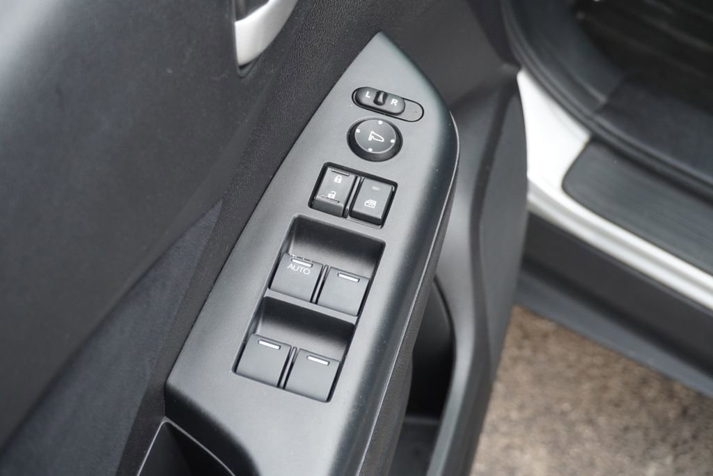 Used 2012 Honda CR-V EX image 16