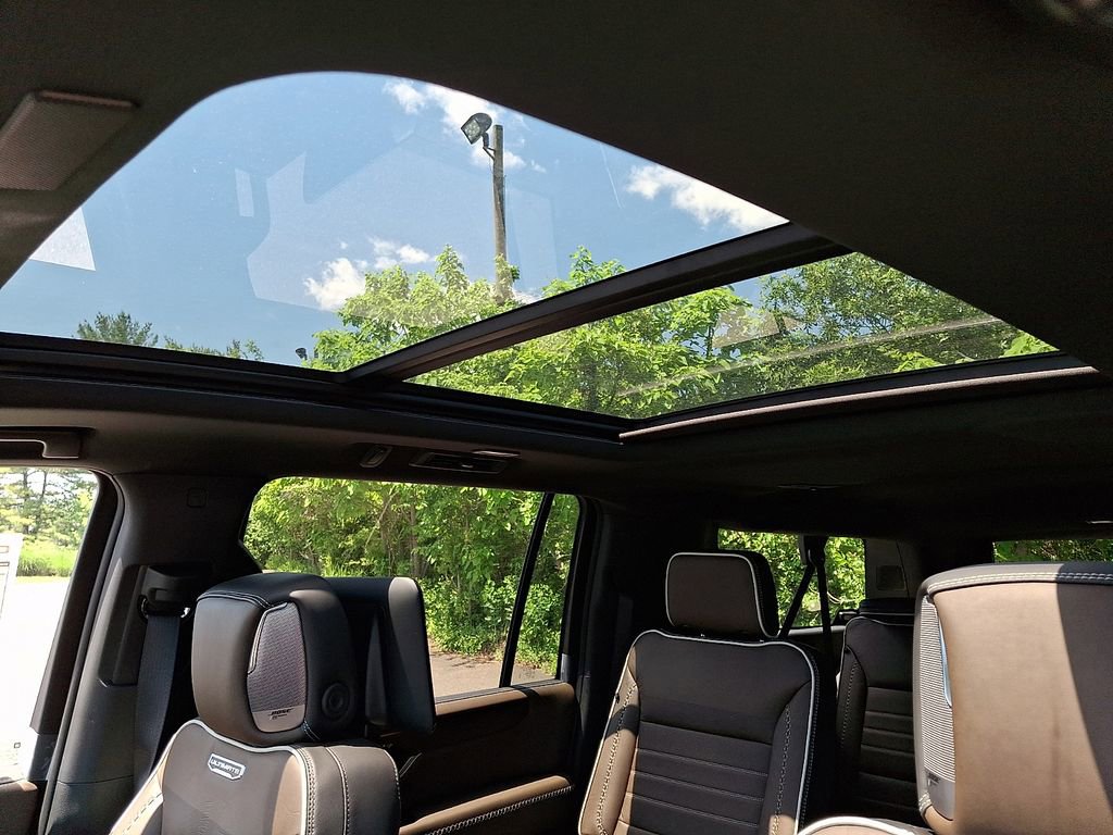 New 2026 GMC Yukon XL Denali Ultimate AWD/4WD image 10