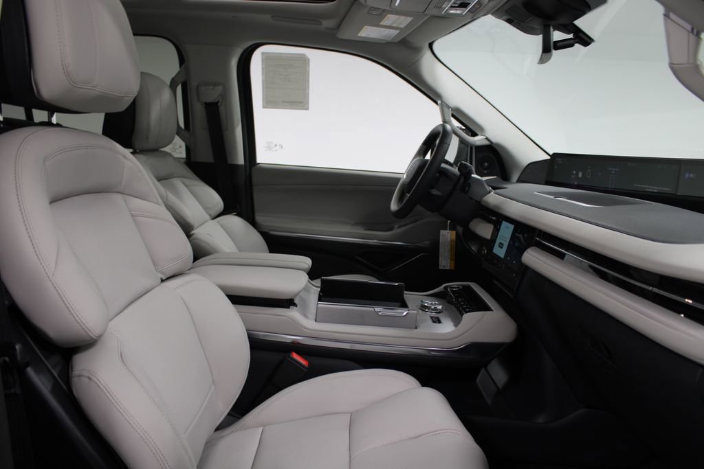 New 2026 Lincoln Navigator Reserve image 30