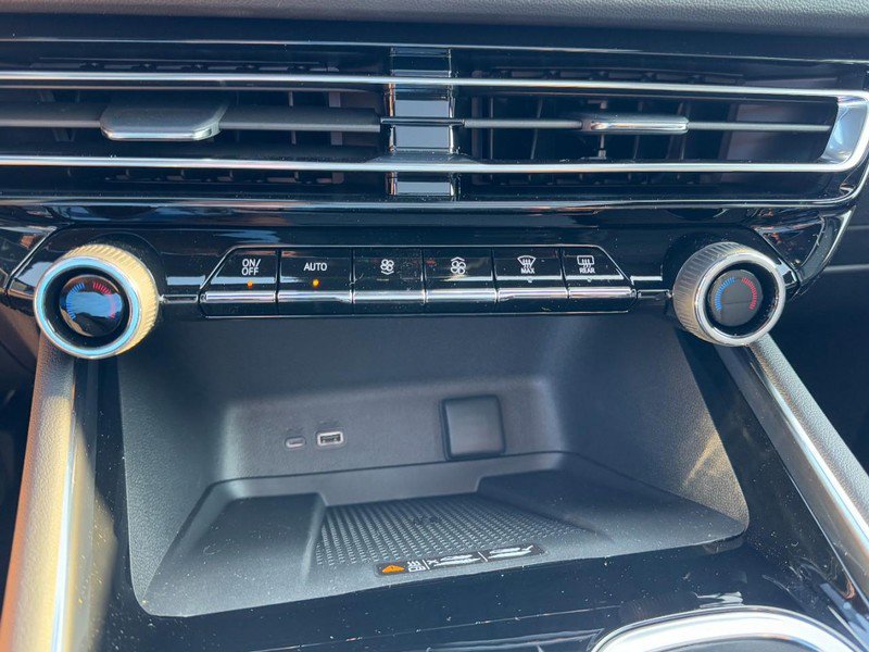 New 2026 Chevrolet Traverse LT w/ Sun and Wheel Package image 42