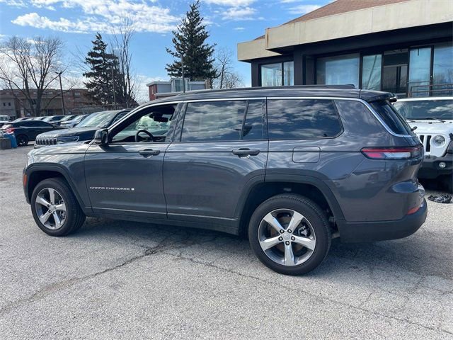 New 2025 Jeep Grand Cherokee L Limited w/ Luxury Tech Group II AWD/4WD image 2