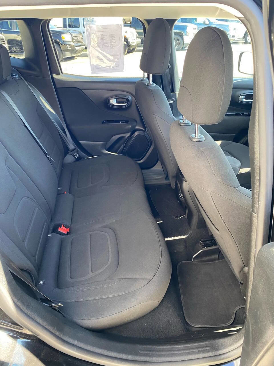 Used 2020 Jeep Renegade Latitude image 25