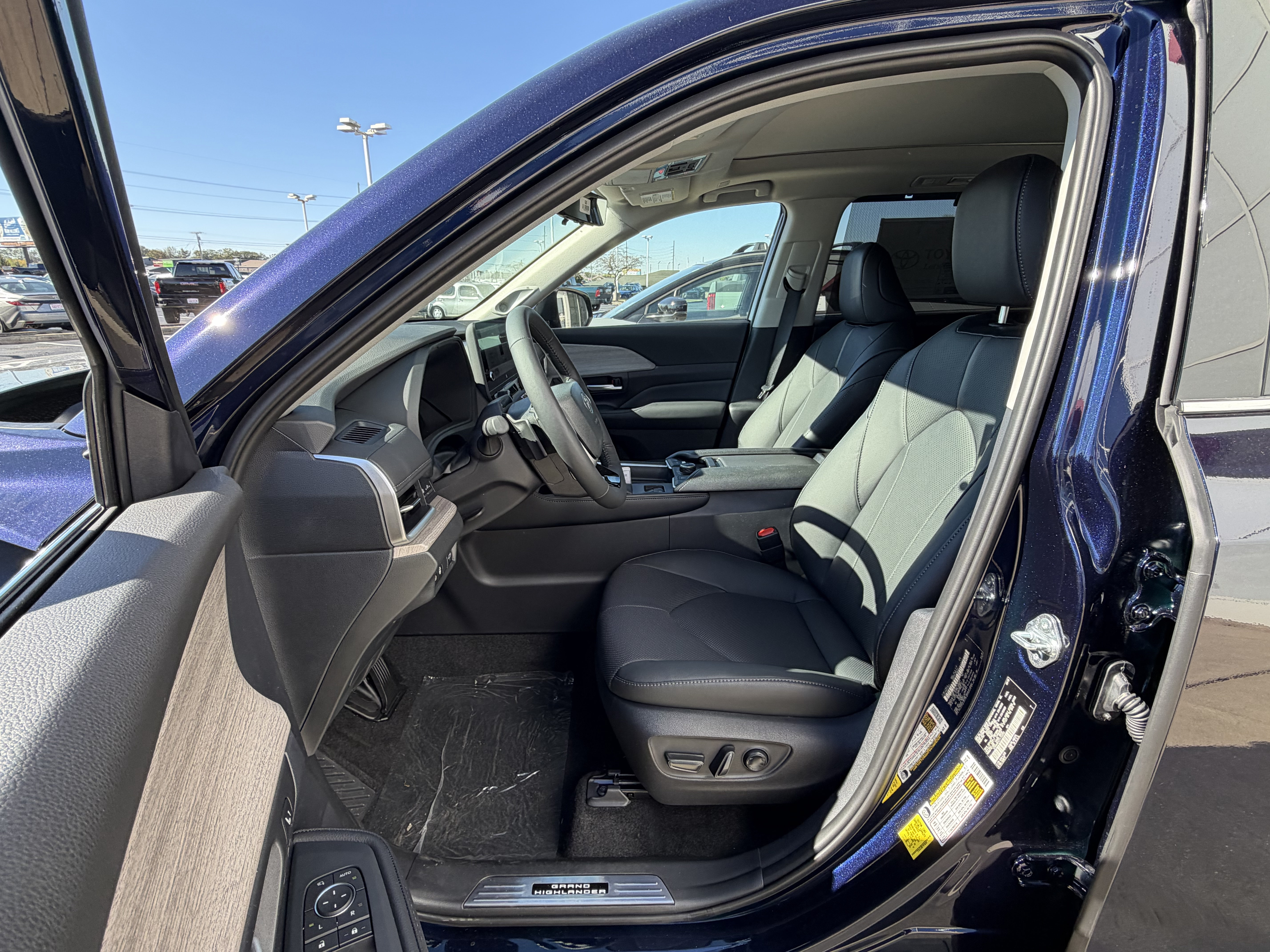 New 2026 Toyota Grand Highlander AWD image 7