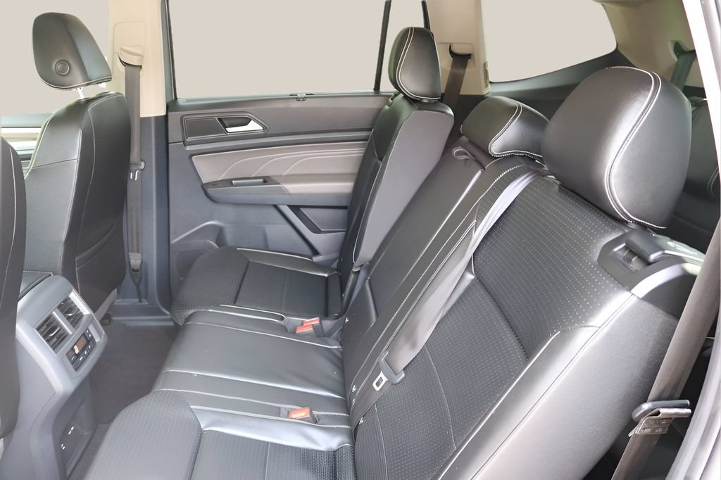 Used 2023 Volkswagen Atlas SEL AWD/4WD image 15