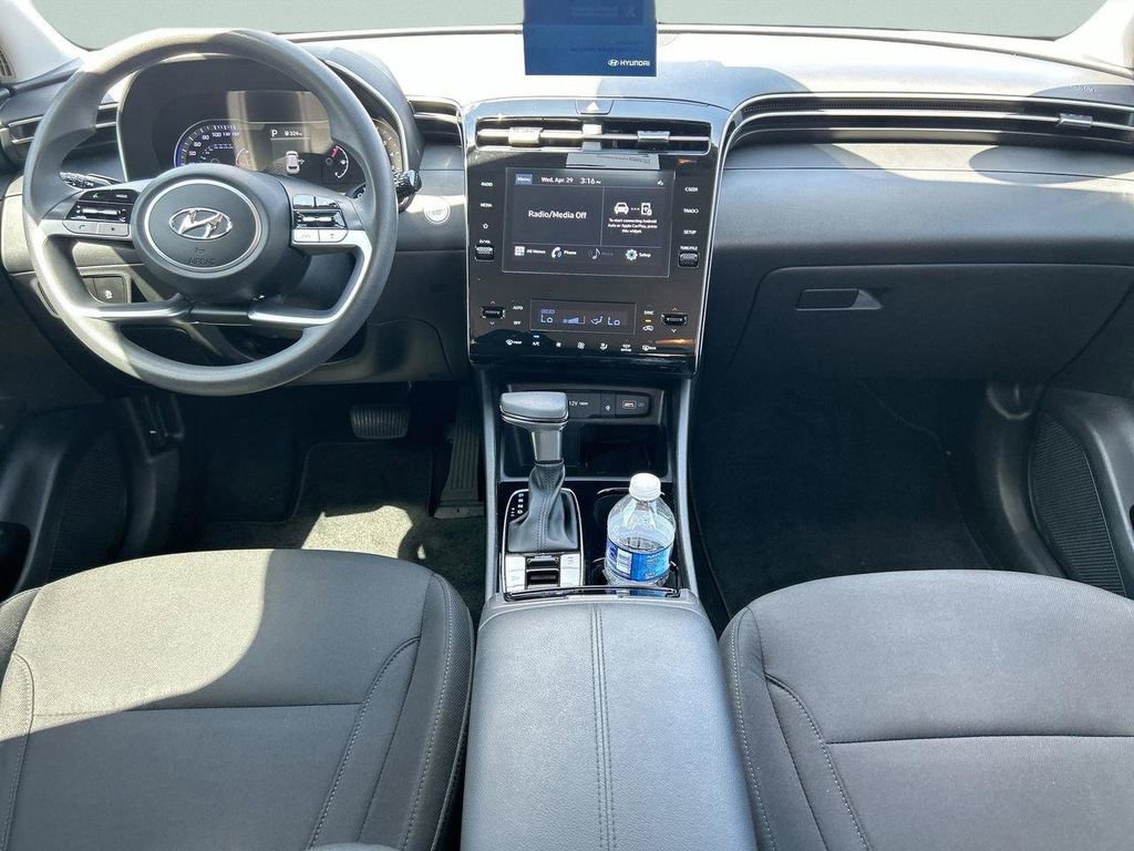 Certified 2024 Hyundai Tucson SEL FWD image 16