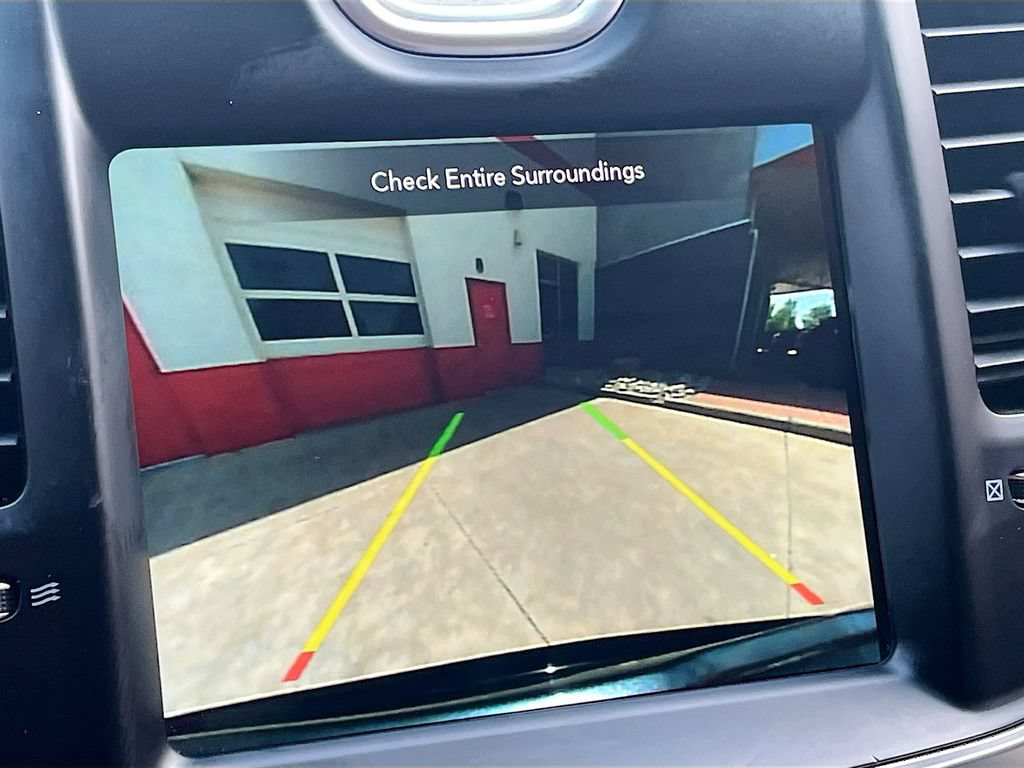 Used 2022 Chrysler 300 Touring L w/ Comfort Group RWD image 13