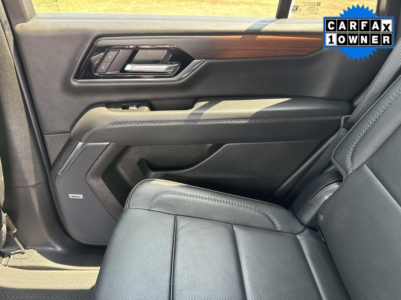 Used 2025 GMC Yukon Denali AWD/4WD image 18