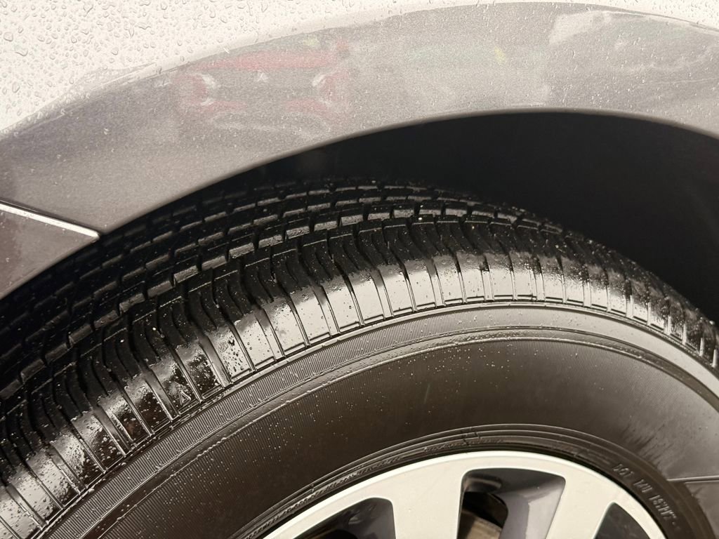 Used 2021 Chrysler Pacifica Touring-L image 11