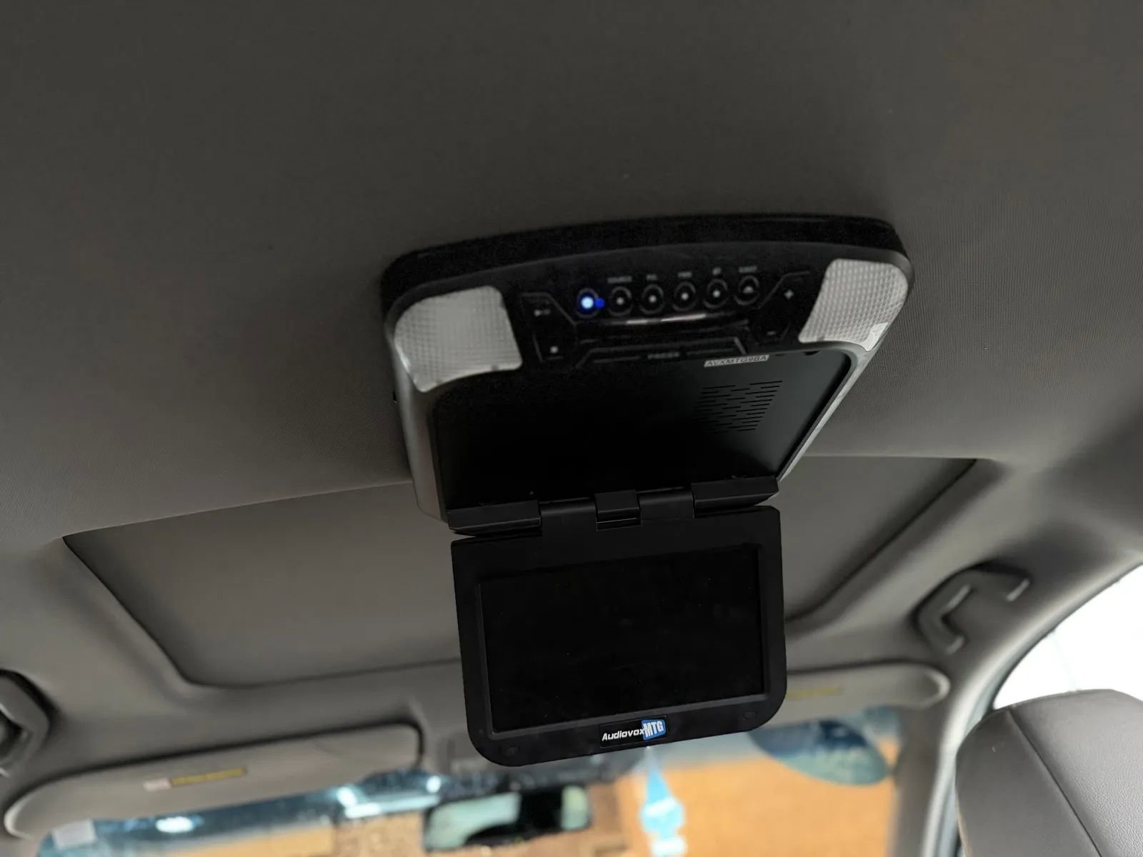Used 2010 Honda Odyssey EX-L image 37