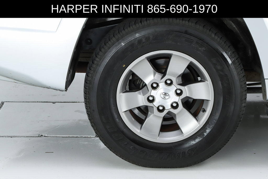 Used 2011 Toyota 4Runner SR5 w/ Convenience Pkg AWD/4WD image 14