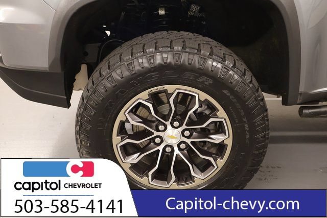 Used 2022 Chevrolet Colorado ZR2 AWD/4WD image 9