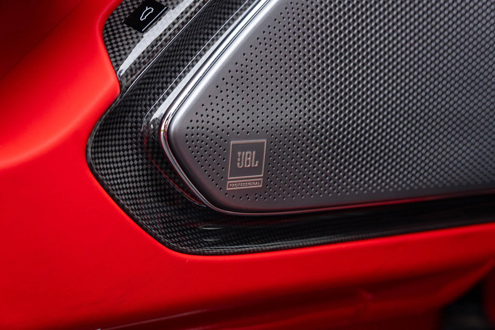 Used 2023 Ferrari Roma RWD image 35