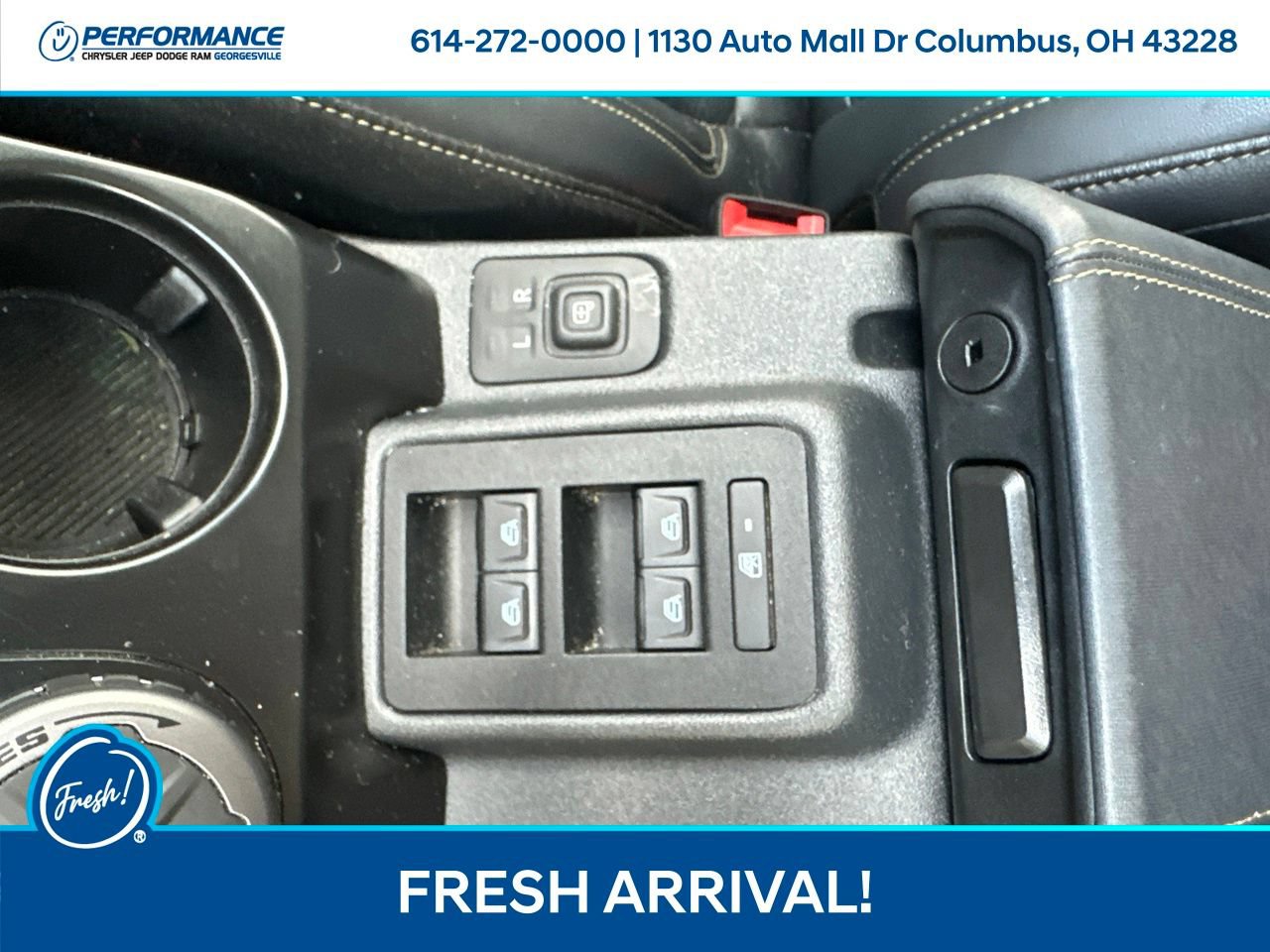 Used 2025 Ford Bronco Badlands AWD/4WD image 22
