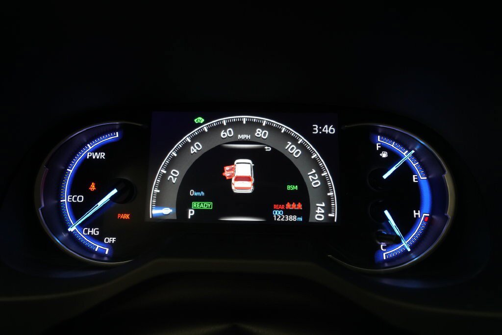 Used 2019 Toyota RAV4 Limited AWD/4WD image 2