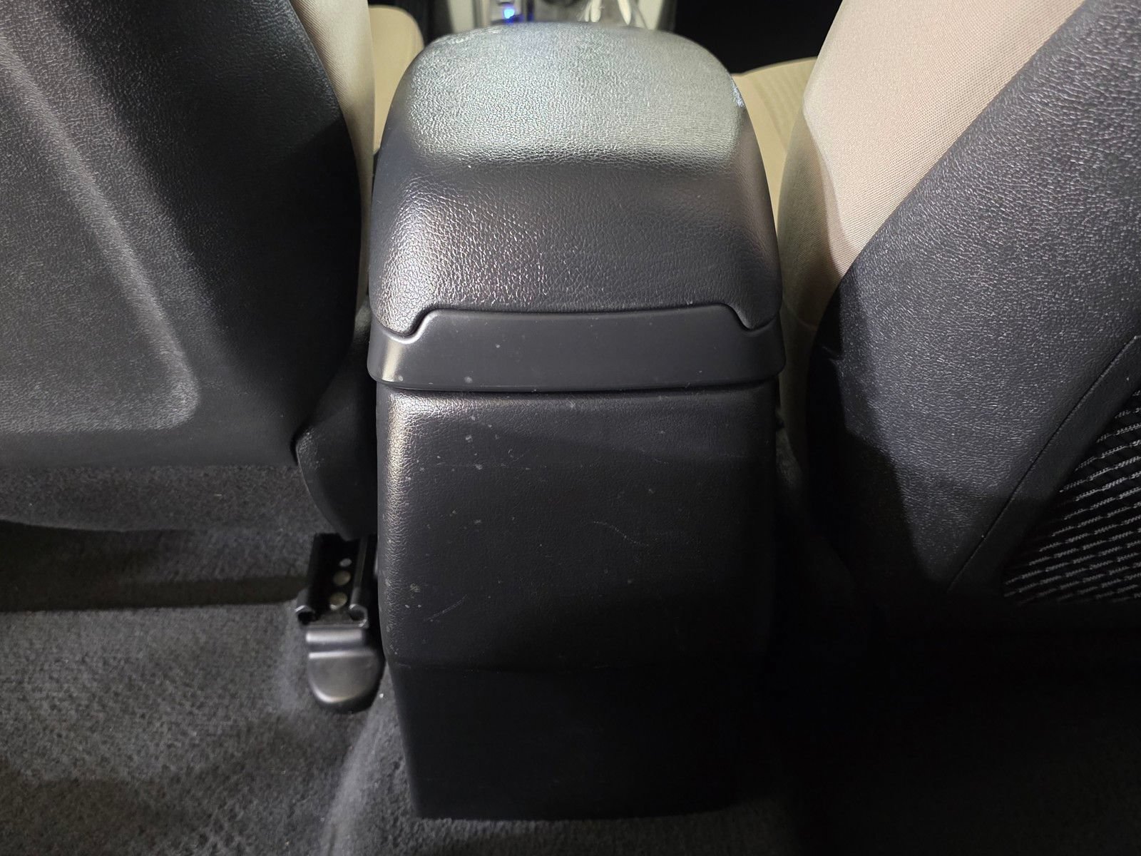 Used 2014 Hyundai Elantra SE FWD image 16