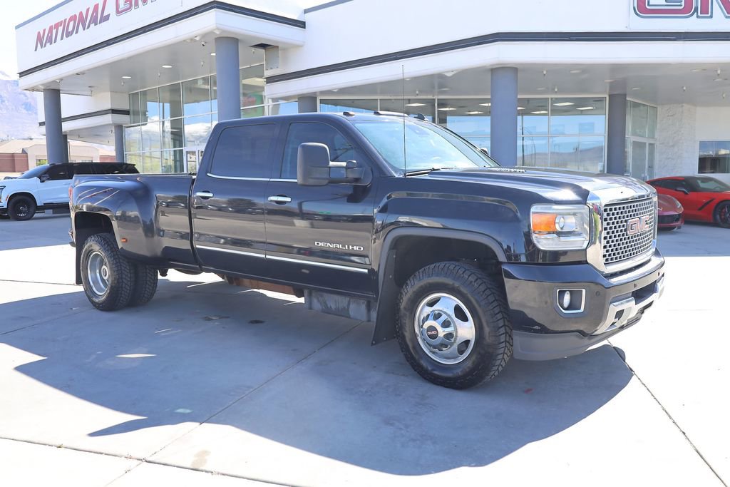 Used 2015 GMC Sierra 3500 Denali w/ Duramax Plus Package image 8