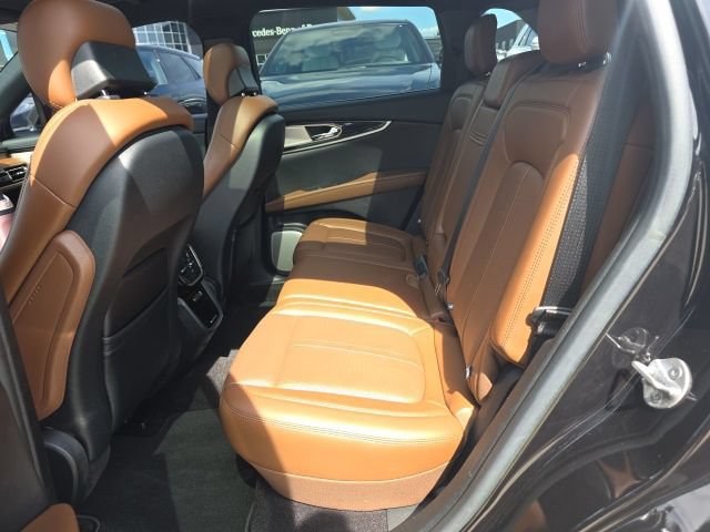 Used 2021 Lincoln Nautilus Reserve w/ Equipment Group 202A AWD/4WD image 10