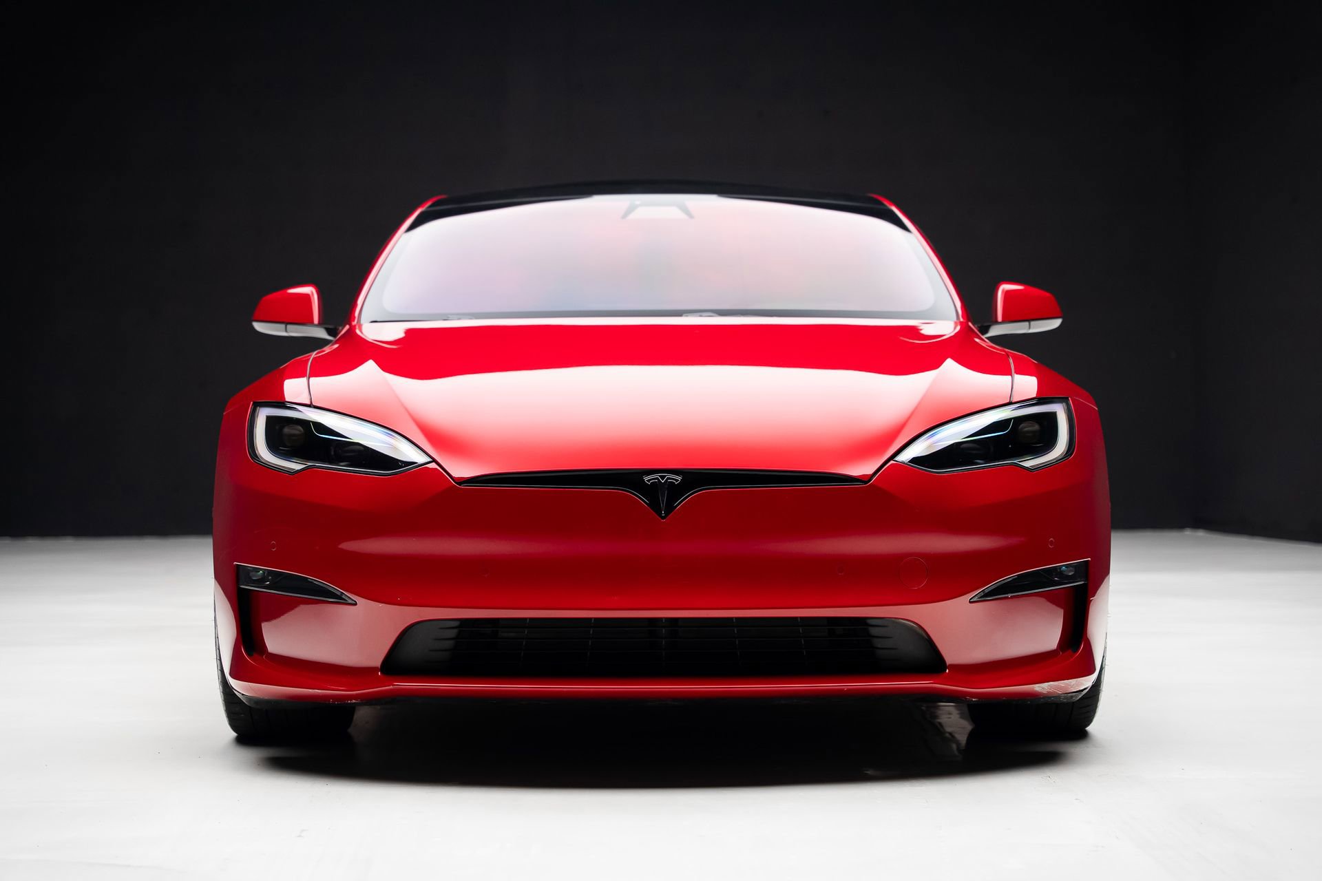 Used 2022 Tesla Model S Plaid image 8