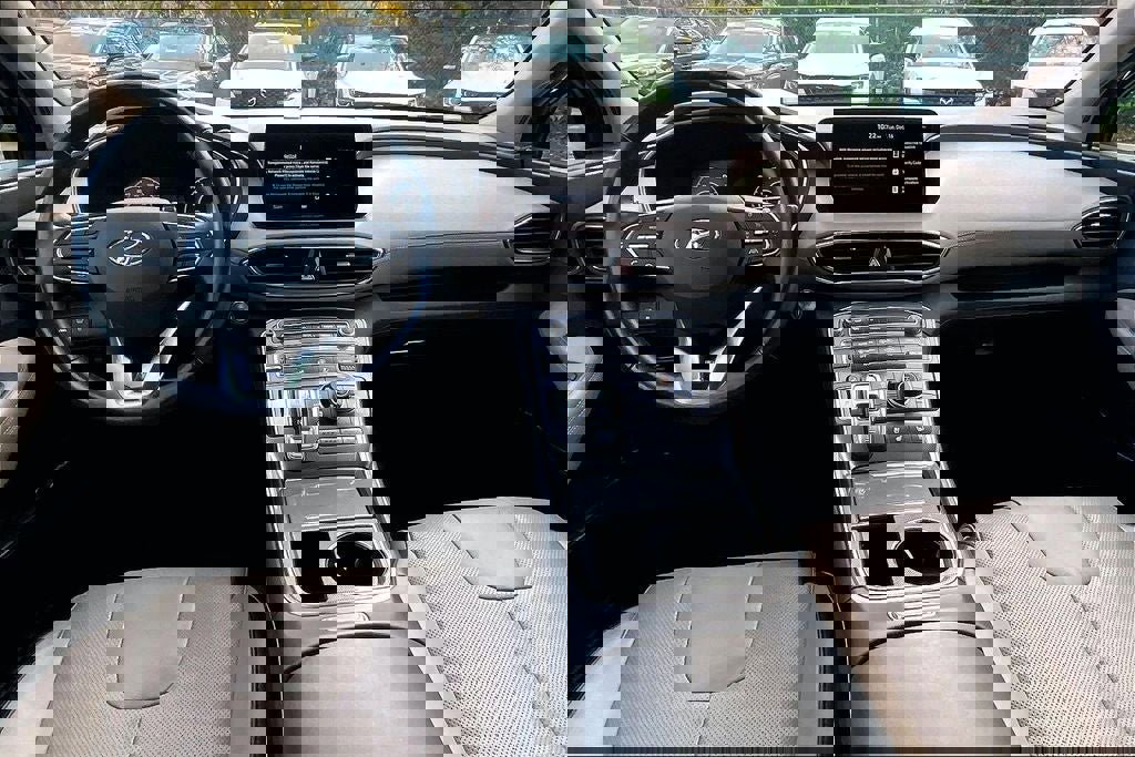 Used 2023 Hyundai Santa Fe Limited image 15