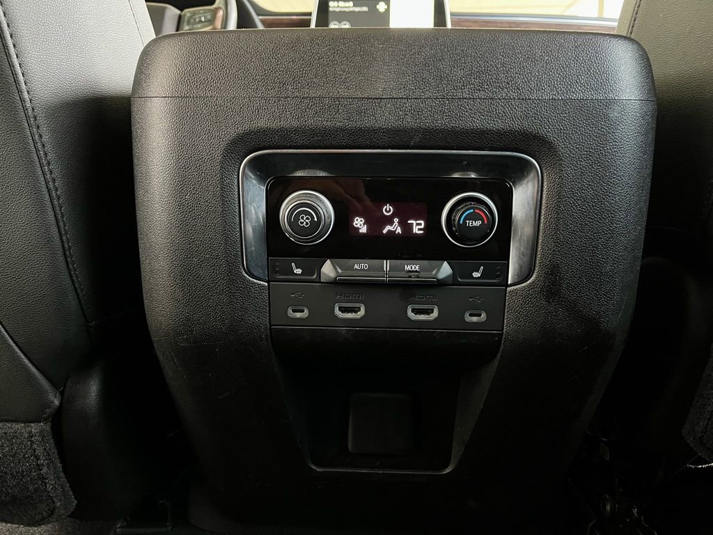 Used 2021 Chevrolet Suburban High Country w/ Premium Package image 30