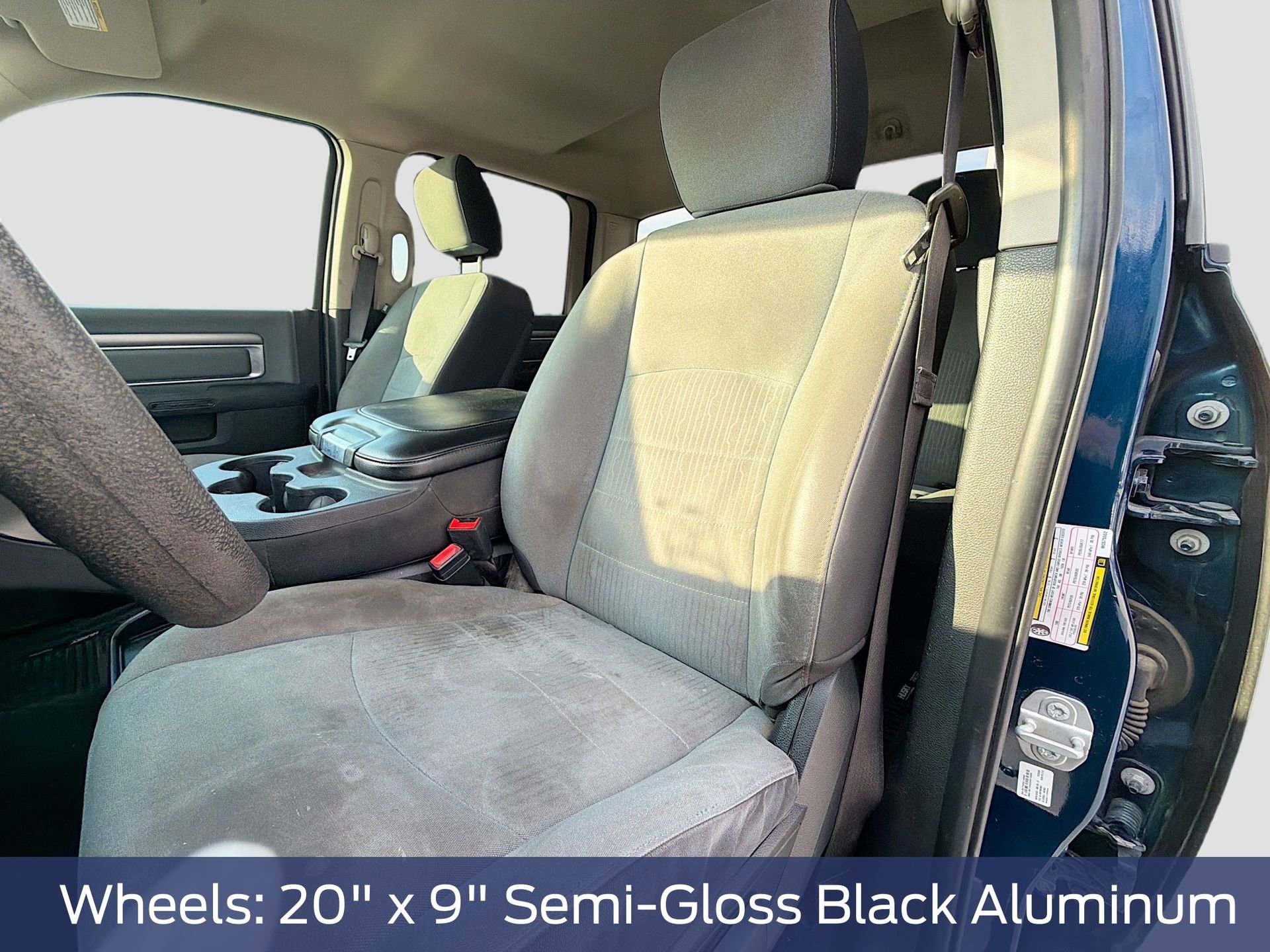 Used 2021 RAM 1500 Classic SLT image 26