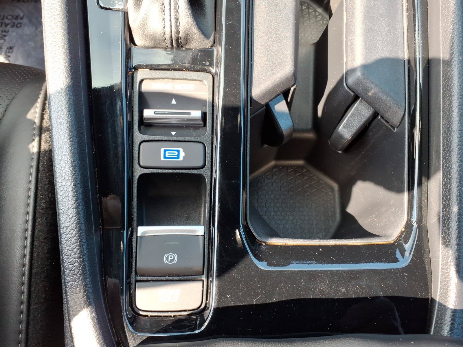 Used 2025 Honda Accord Sport image 25