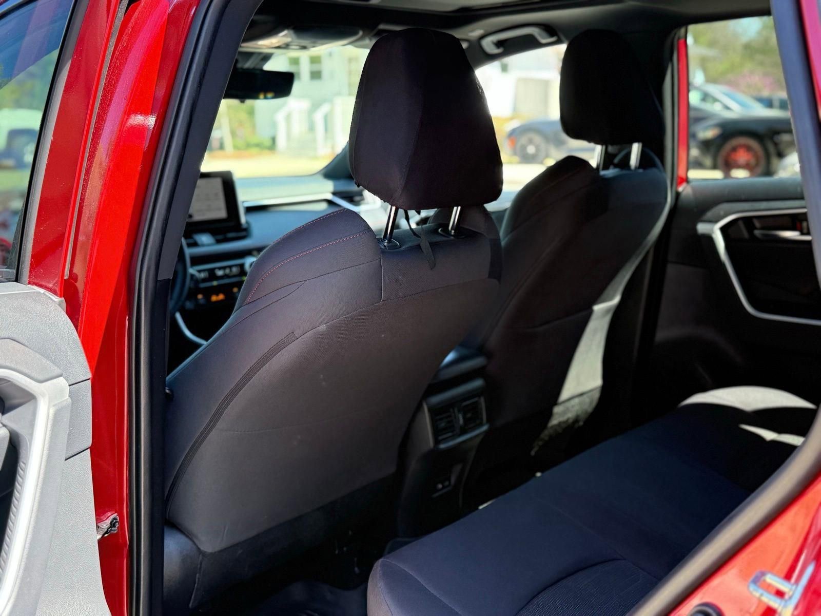 Used 2023 Toyota RAV4 SE w/ Weather & Moonroof Package image 38