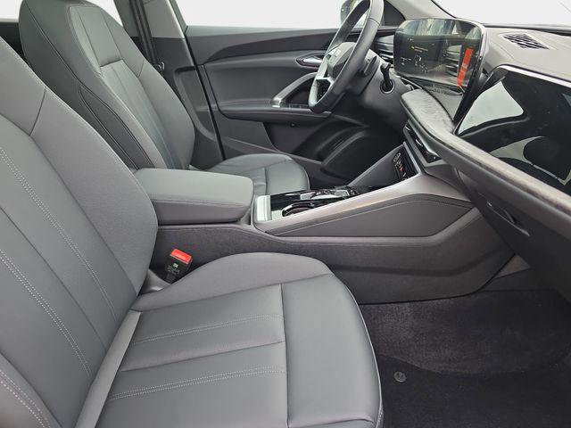 Certified 2025 Audi Q5 Premium w/ Convenience Package AWD/4WD image 12