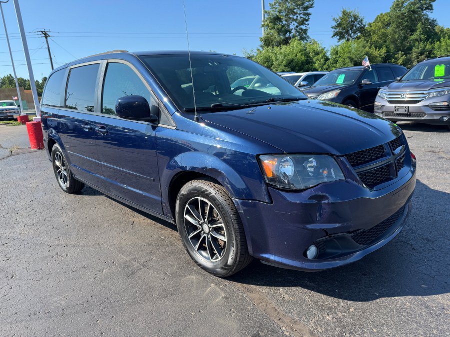 Used 2016 Dodge Grand Caravan R/T w/ Driver Convenience Group FWD image 7