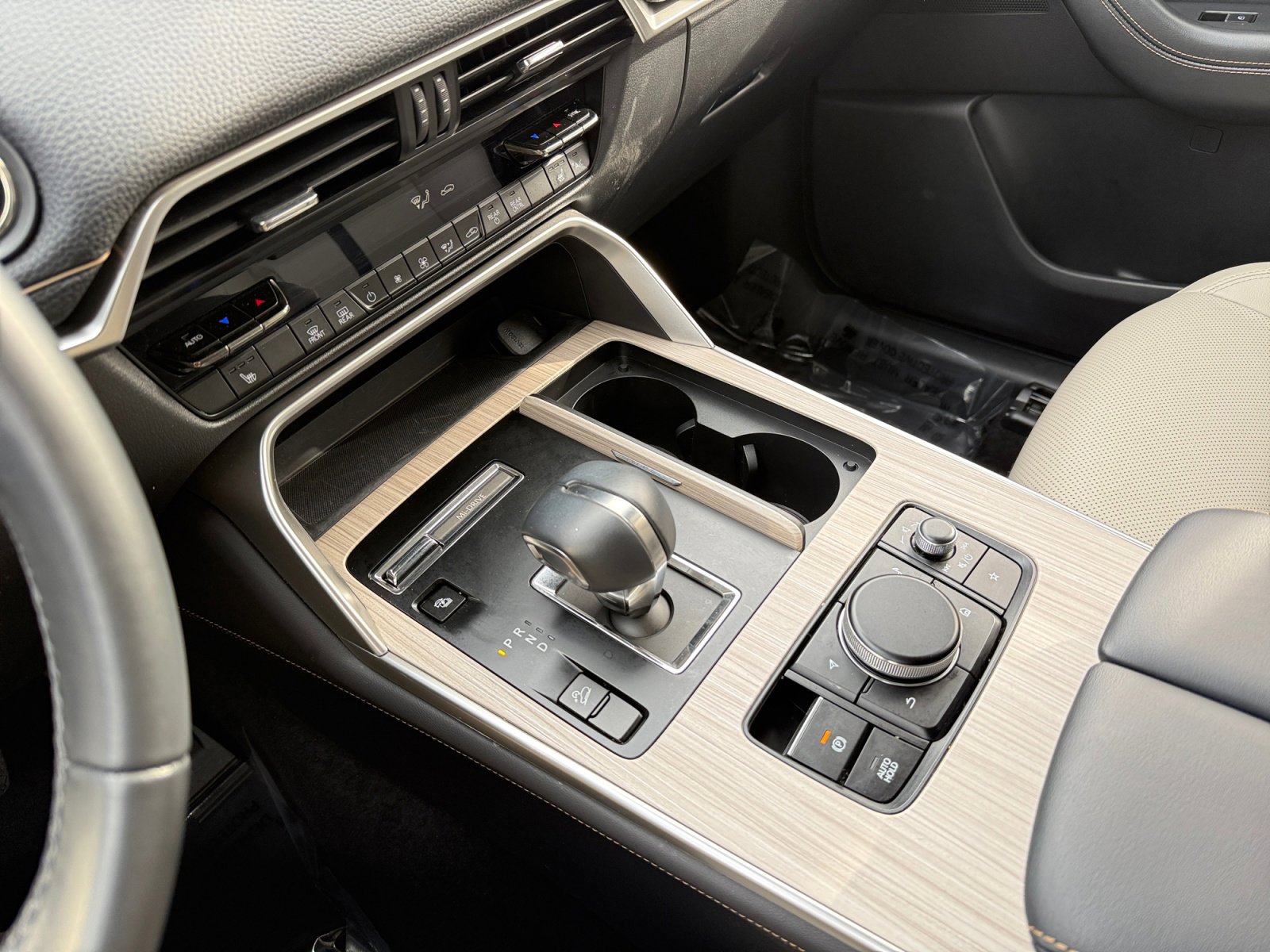 Certified 2024 MAZDA CX-90 Plug-In Hybrid w/ Preferred image 13