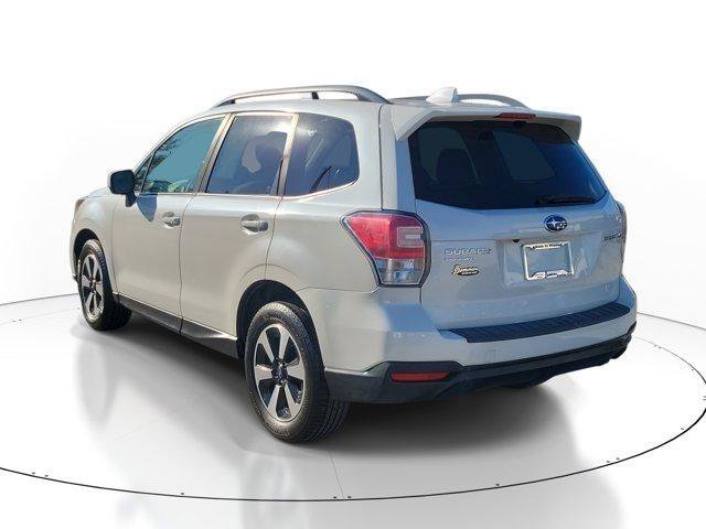 Used 2018 Subaru Forester 2.5i Premium w/ All-Weather Package AWD/4WD image 3