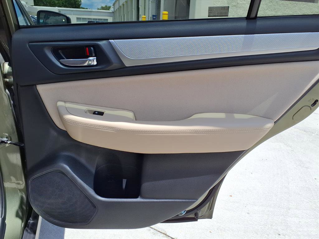 Used 2018 Subaru Outback 2.5i Premium AWD/4WD image 11