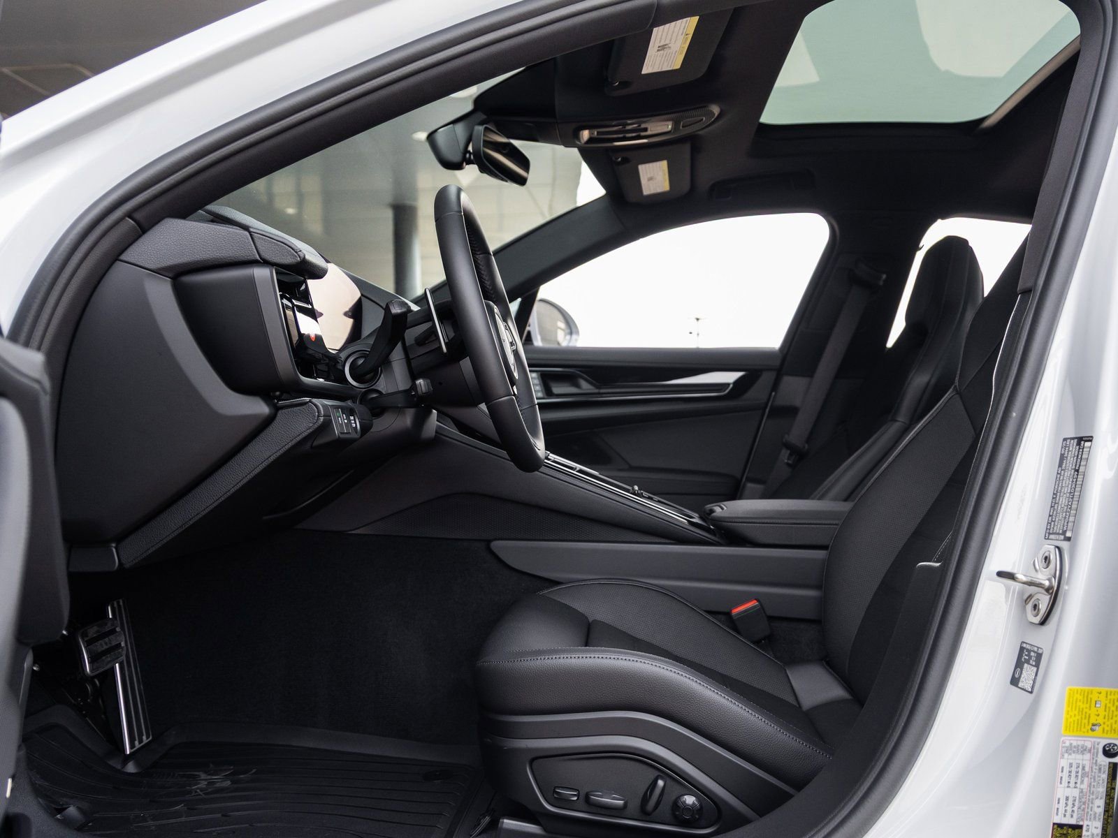 New 2026 Porsche Panamera 4 AWD/4WD image 26