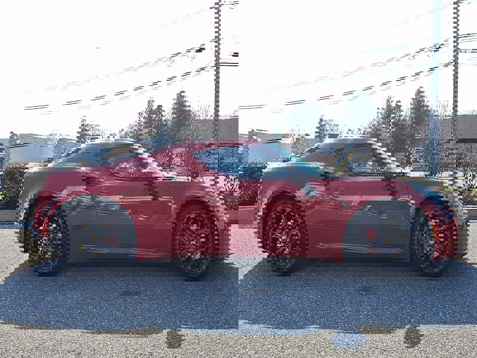 Used 2015 Alfa Romeo 4C Launch Edition w/ Convenience Group image 4