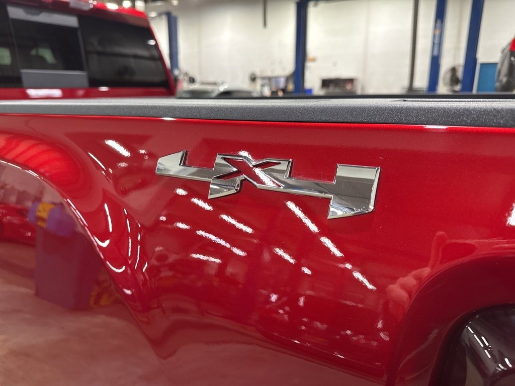 New 2026 GMC Sierra 2500 SLT w/ SLT Premium Package image 13