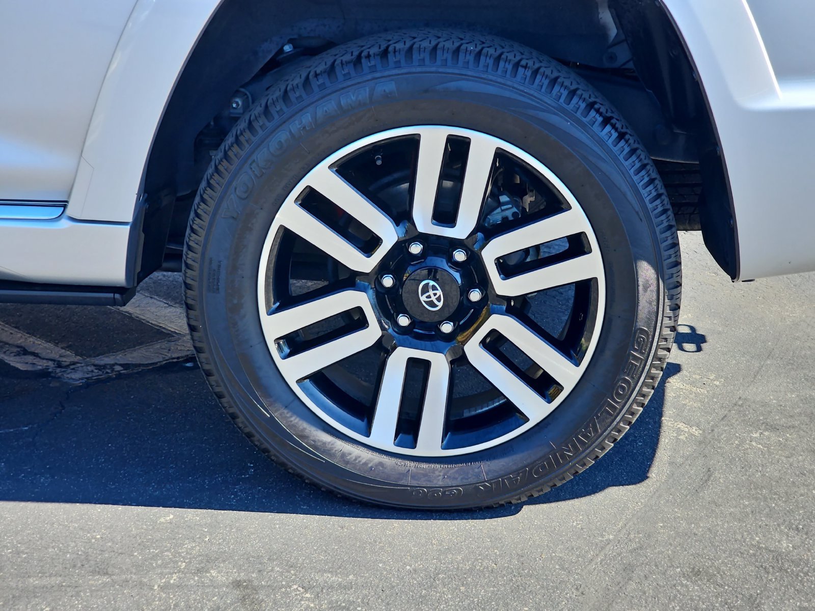 Used 2024 Toyota 4Runner Limited AWD/4WD image 36