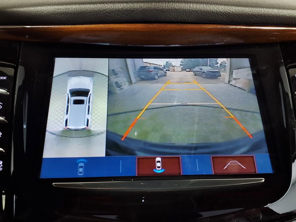 Used 2020 Cadillac Escalade Premium Luxury RWD image 12