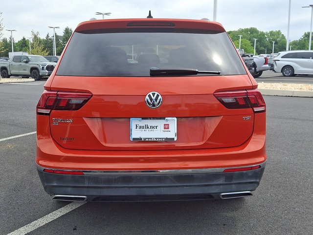 Used 2018 Volkswagen Tiguan SE w/ 18" Alloy Wheels Package FWD image 5