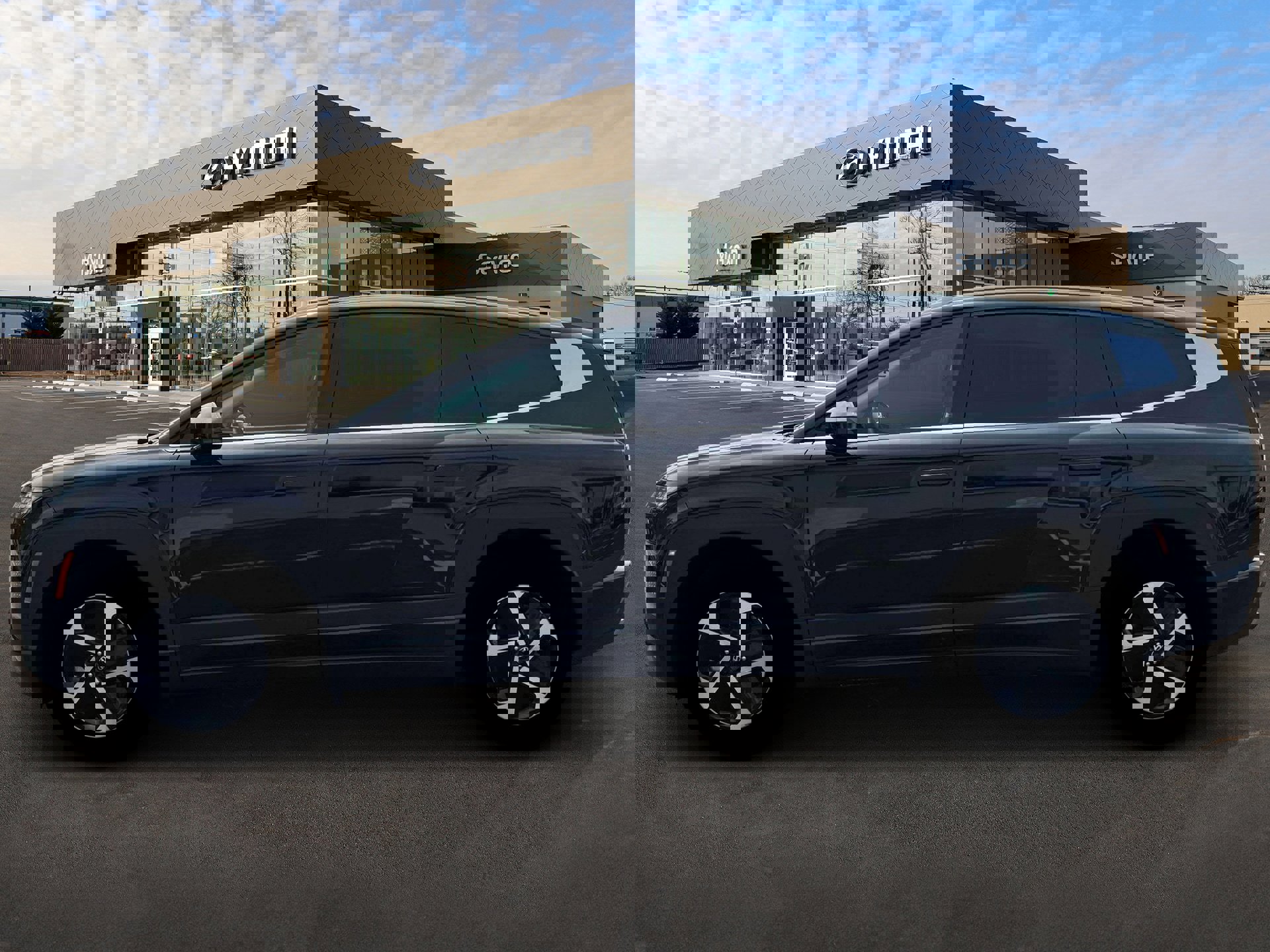 New 2026 Hyundai Ioniq 9 SE image 3