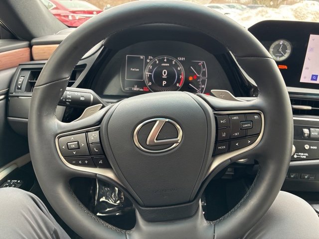 Used 2024 Lexus ES 350 w/ Premium Package image 17