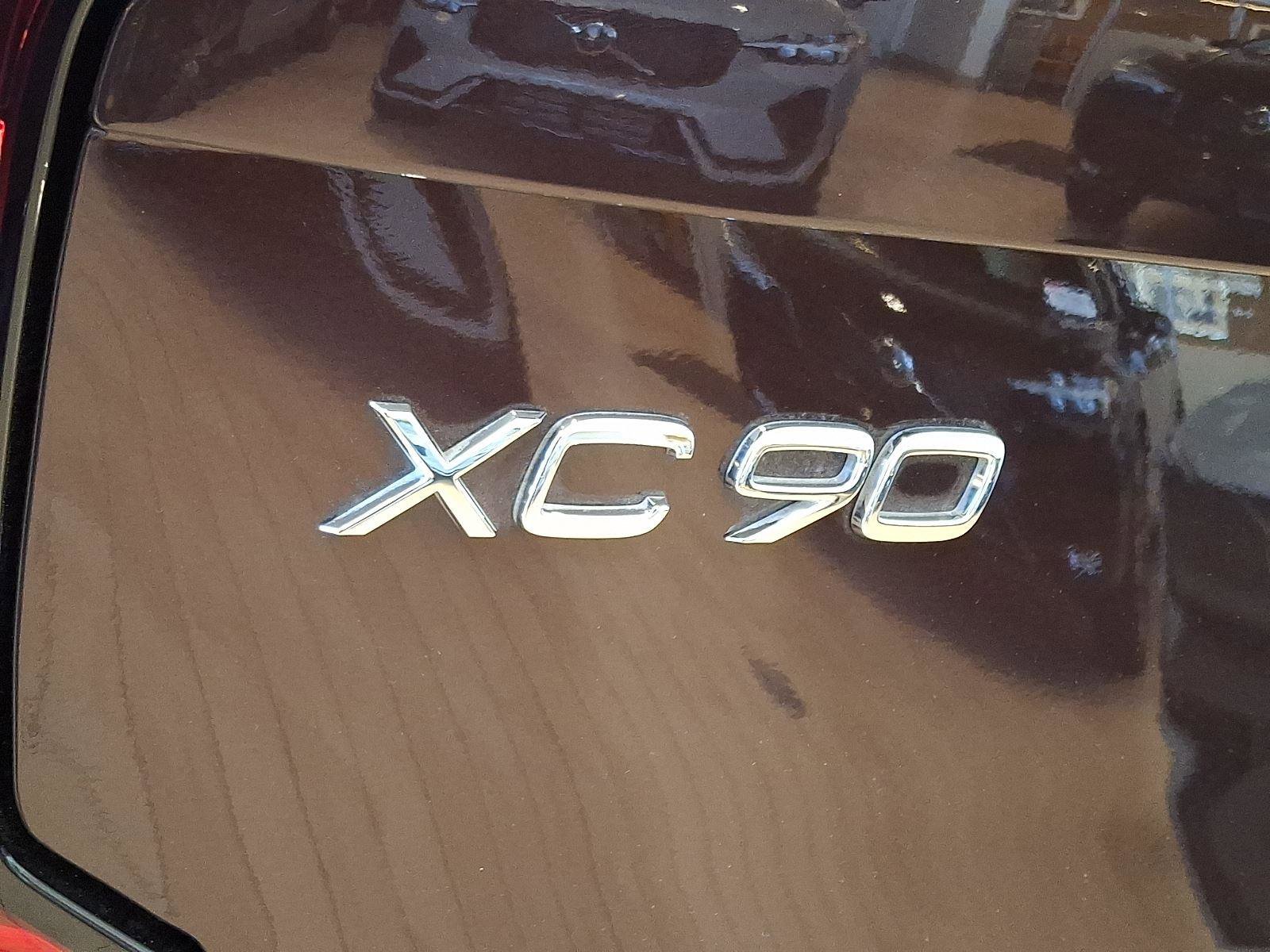 New 2025 Volvo XC90 T8 Core image 15