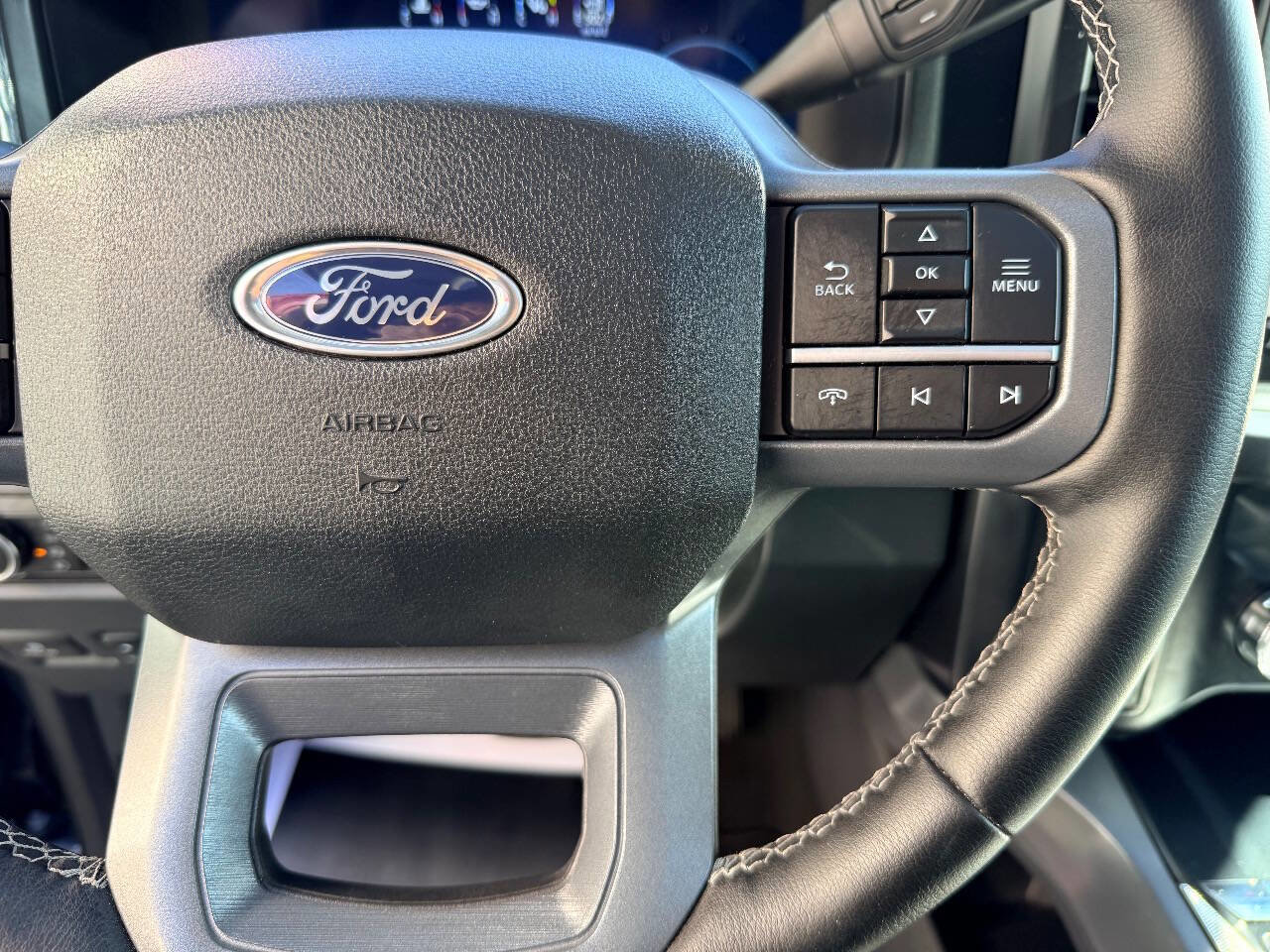 Used 2025 Ford F250 Lariat w/ Lariat Ultimate Package image 29