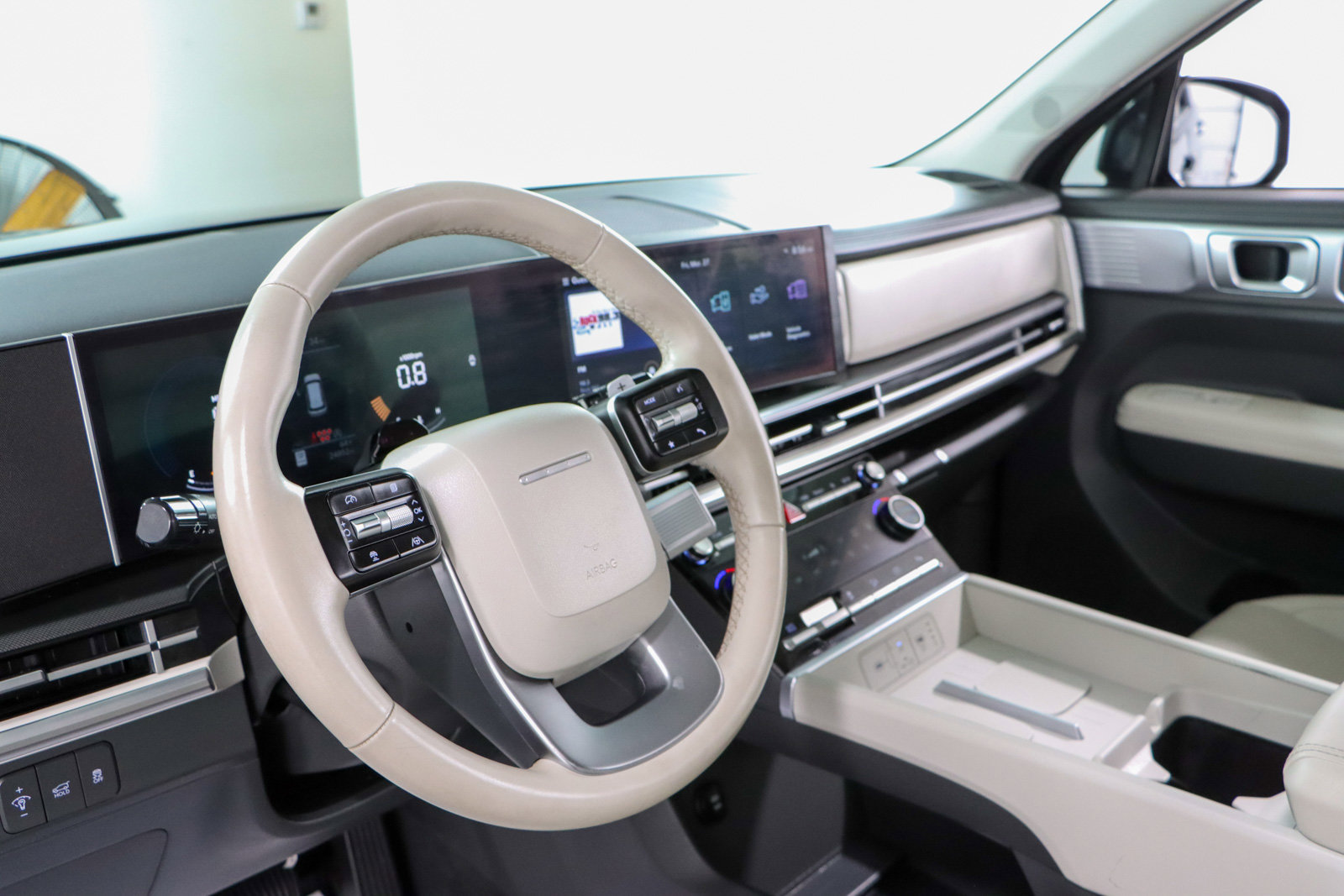 Used 2024 Hyundai Santa Fe SEL FWD image 22