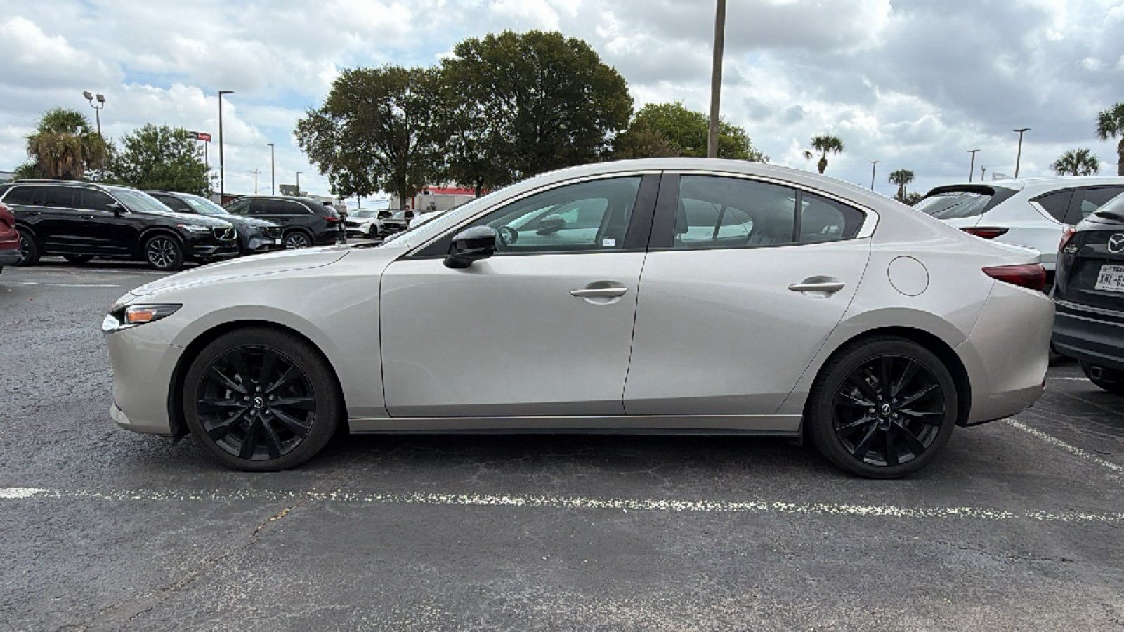 Used 2024 MAZDA MAZDA3 s FWD image 15