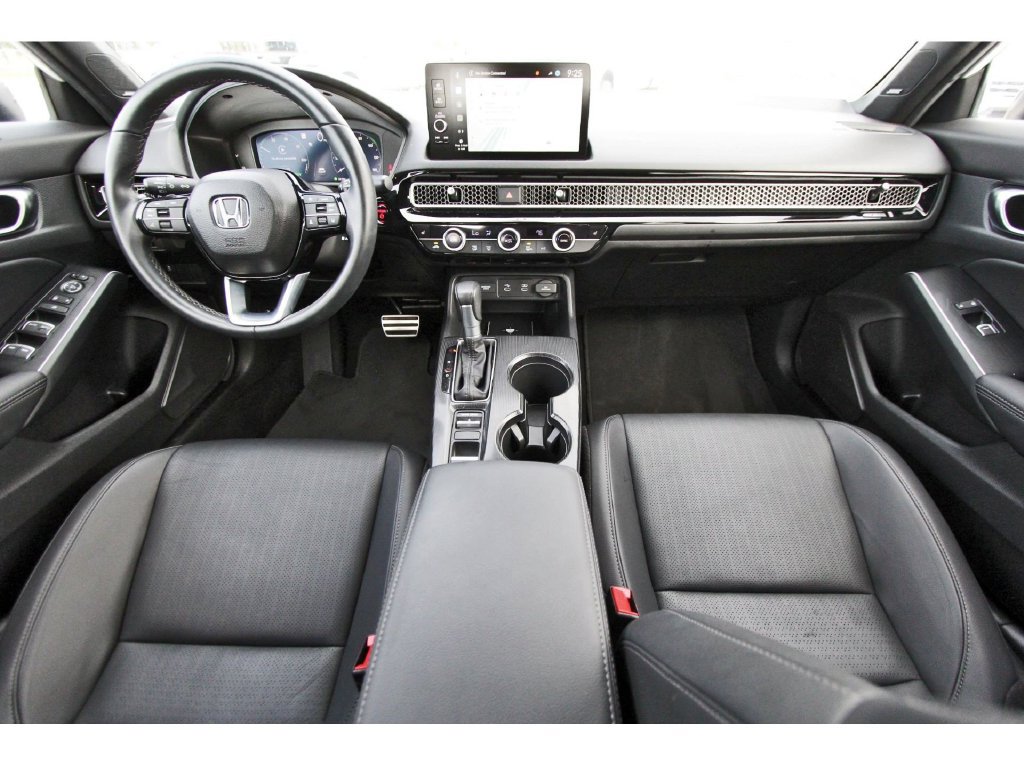 Used 2025 Honda Civic Sport image 10