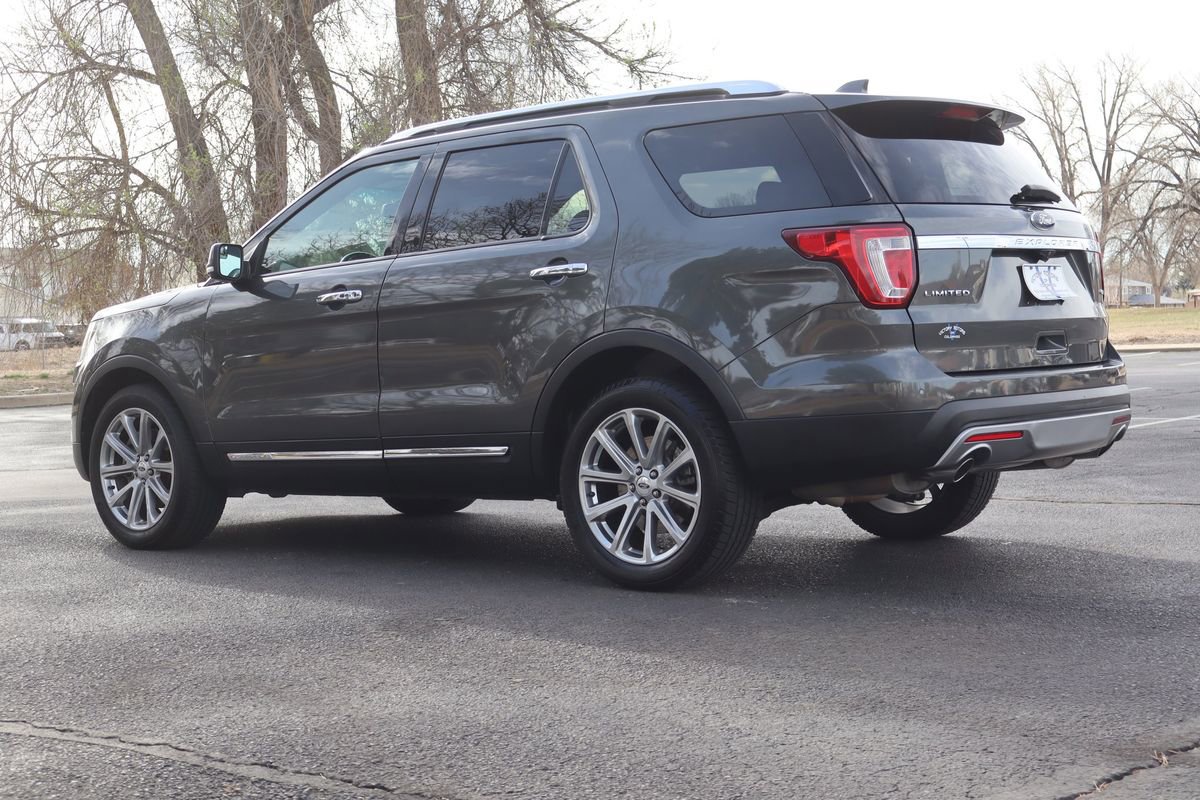 Used 2016 Ford Explorer Limited image 7